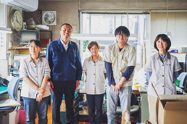 武田社長と従業員の皆さん