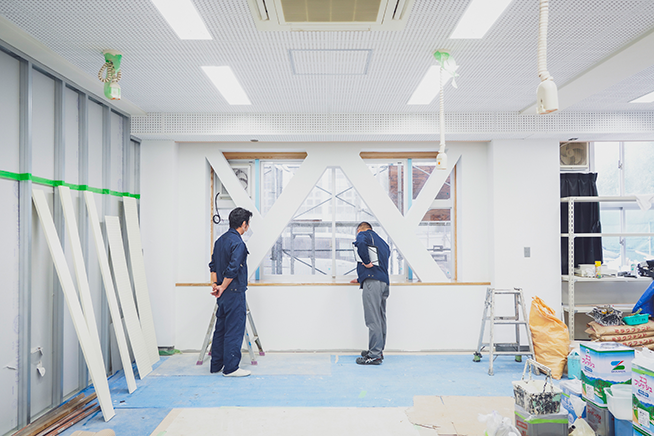 技術室には強度を高める建材が取り付けられた