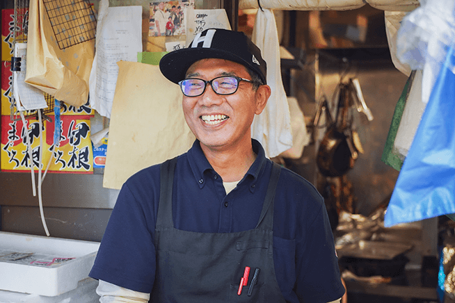 子どもの頃は魚嫌いだったという3代目店主・大武浩さん